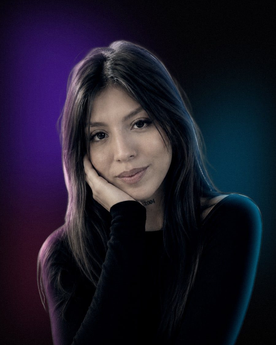 Retrato de Lesly Correa, fundadora de Lesly Studio